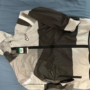 Nike windbreaker for men, size XL